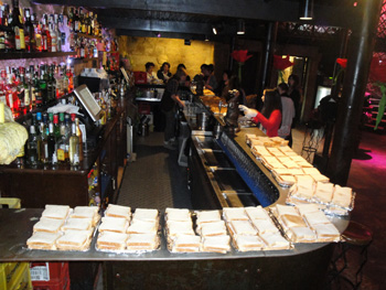 Momento de la preparación de la merienda en Camelot.