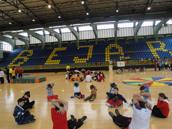 Momento de la participación en la jornada deportiva.