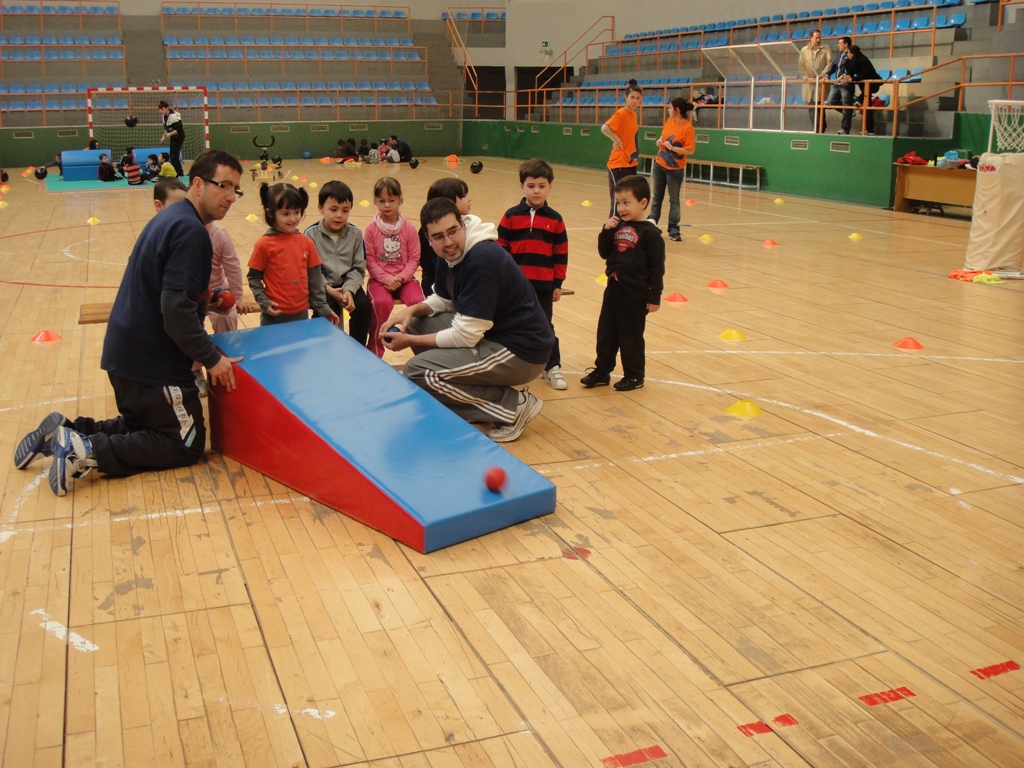 Deporte adaptado para niños en la Alamedilla